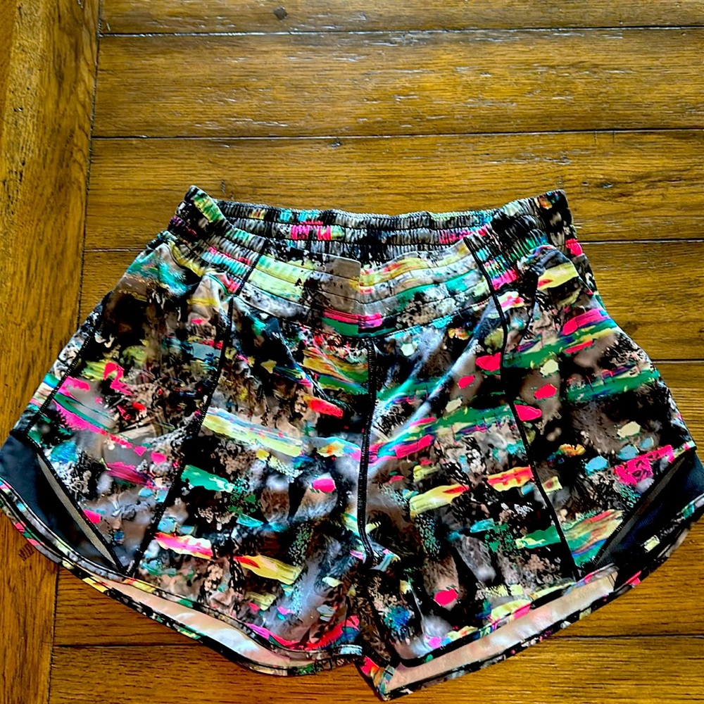 Lululemon Hotty Hot shorts, 4”, high rise